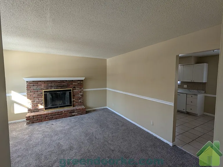 8917 Haskins St — Photo 4