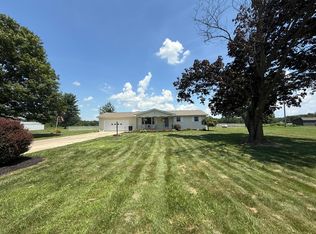 150 Lake Rd NE, Lancaster, OH 43130