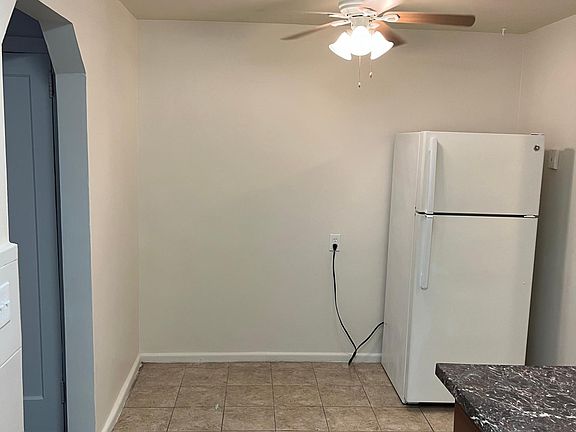 2nd image of 7110 Eastlawn Dr APT 3