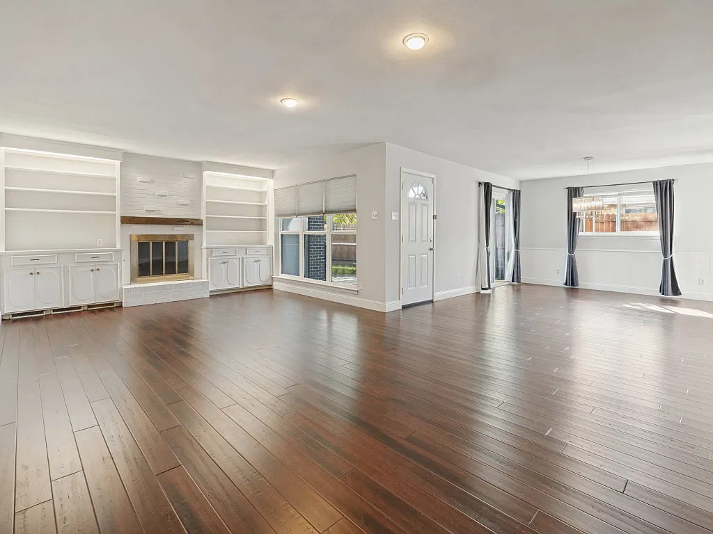 3 bed, 1836 sqft, $2,800 — Photo 2
