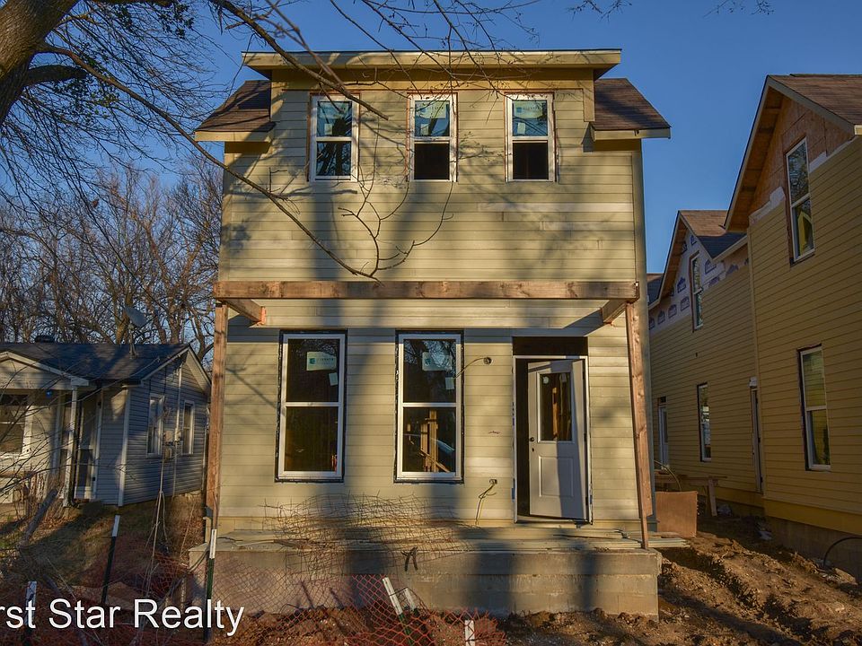 1st image of 734 S Locust Ave