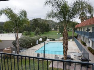 525 E Thornton Ave APT 1, Hemet, CA 92543