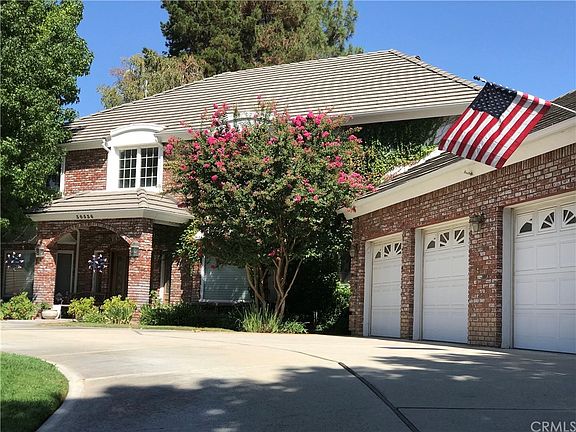 3rd image of 30536 Country Club Dr