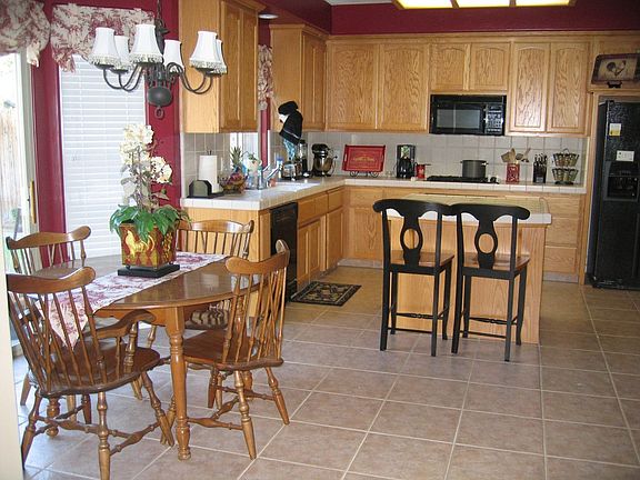 Spacious Kitchen