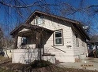 609 Vine St, West Des Moines, IA 50265