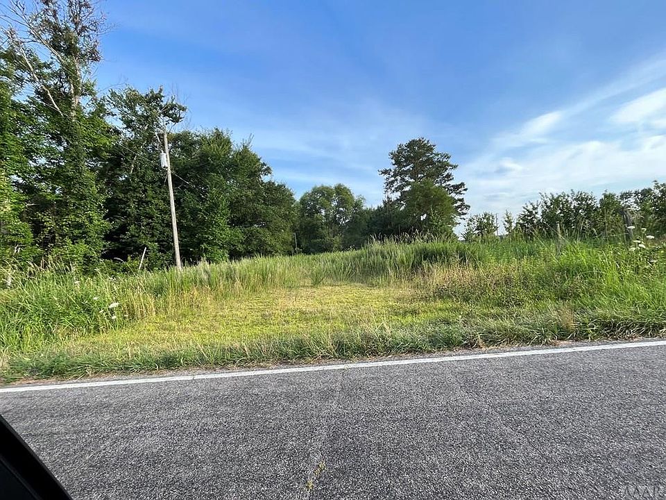 2nd image of 439 N River Road