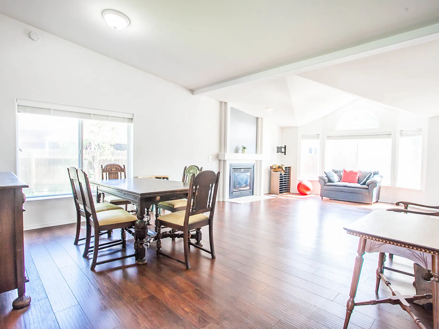 3 bed, 1730 sqft, $2,750 — Photo 4