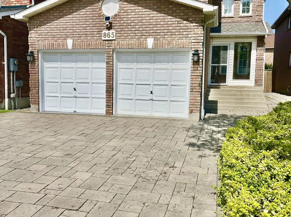 865 Winterton Way, Mississauga, ON L5V 1Z5