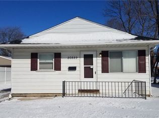 20889 Ridgemont Rd, Harper Woods, MI 48225