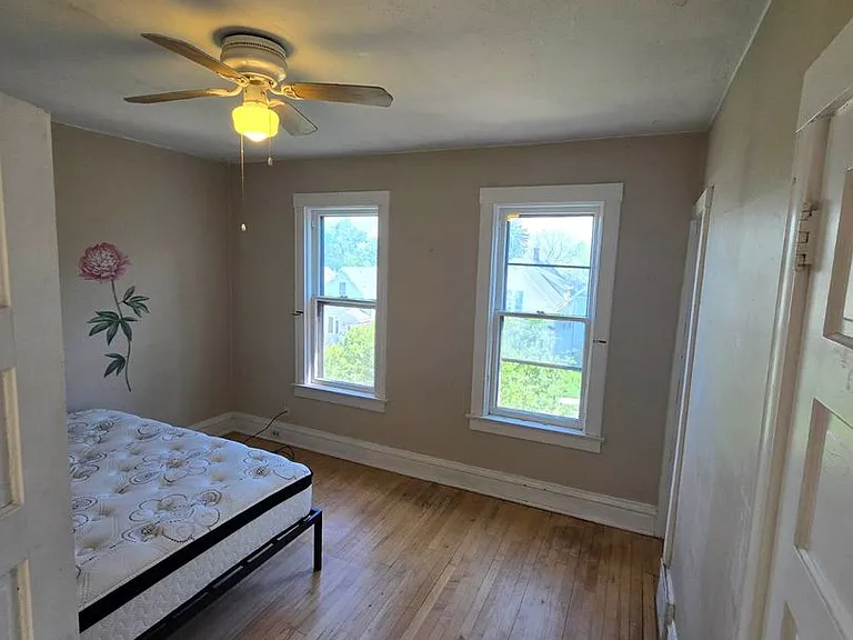 2821 Wicklow St — Photo 6