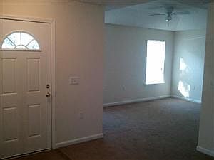 3rd image of 1205 W 22nd St