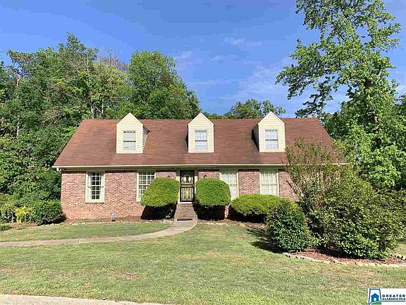 2nd image of 715 Donna Dr