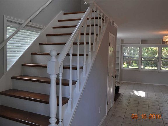 4th image of 5753 N Cape Dr