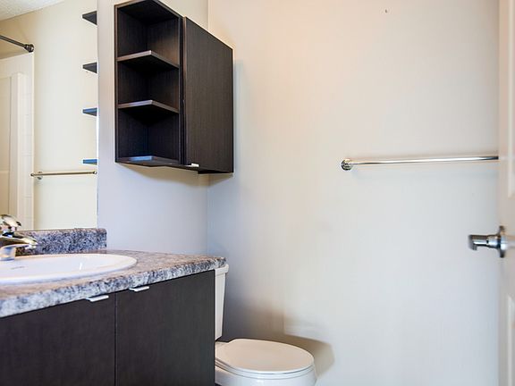 5th image of 3357 16a Ave NW #226