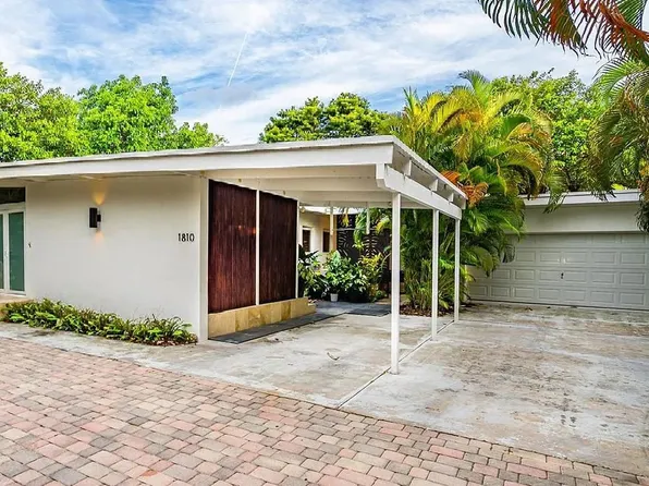 1810 Alamanda Dr, North Miami, FL 33181