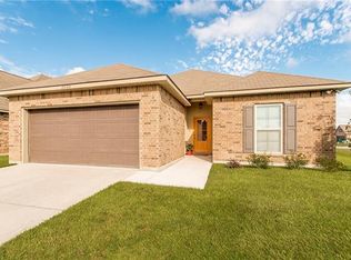 23195 Christmas Dr, Denham Springs, LA 70726