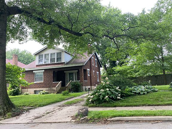 2nd image of 1147 Carmania Ave