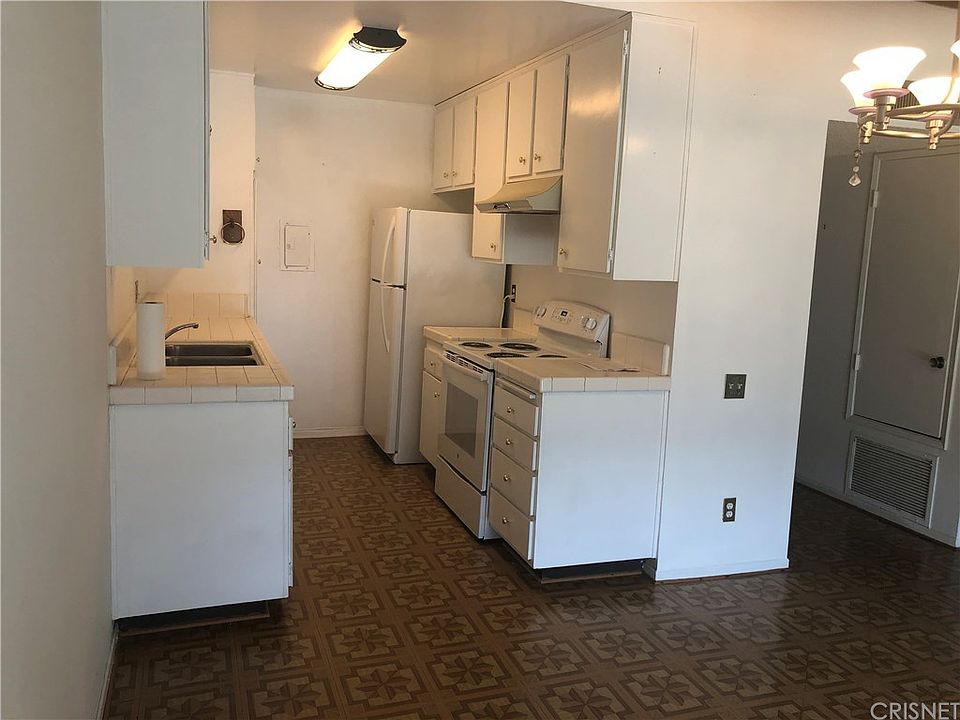 1st image of 5460 White Oak Ave Unit H306