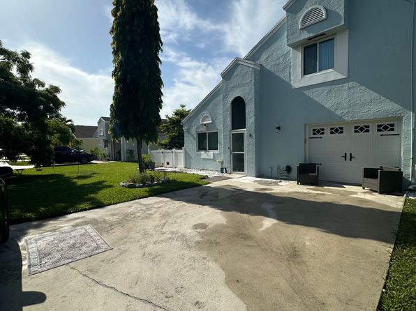 8 Elton Pl
