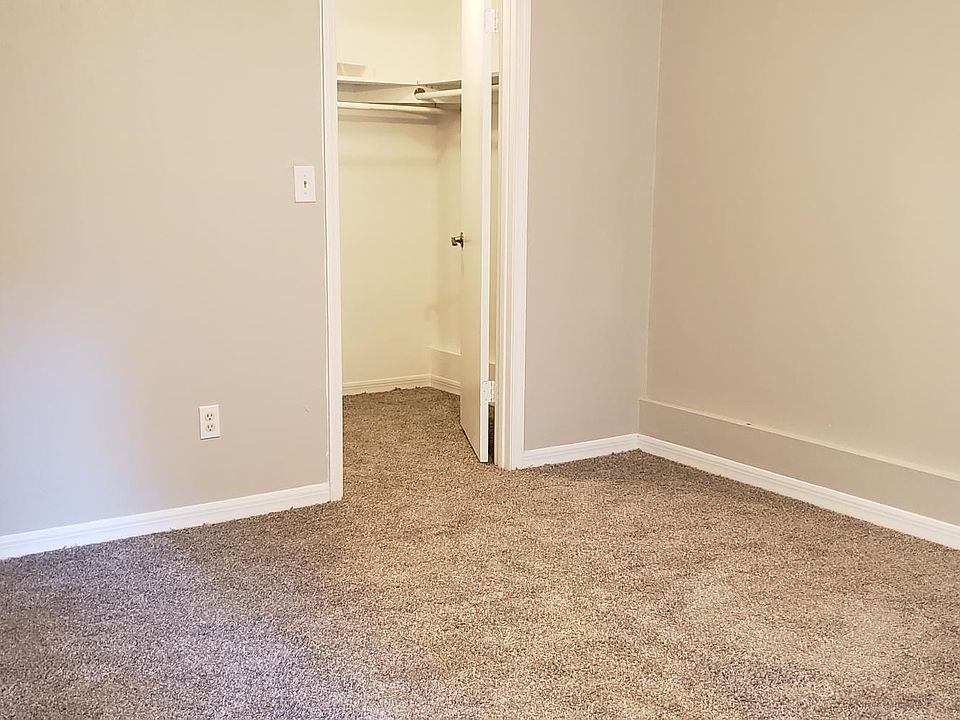 2nd image of 3010 W Binnicker Ave #10