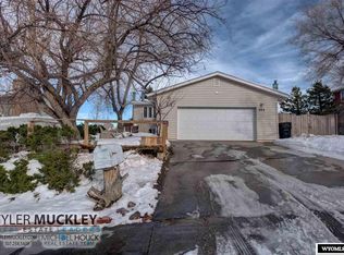 504 Long Ln, Casper, WY 82609