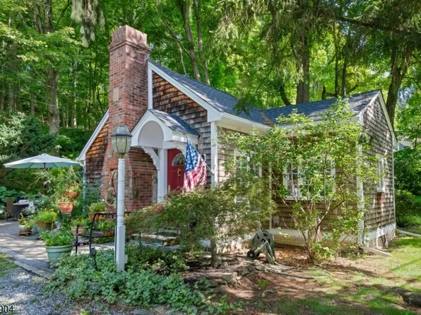 23 Combs Hollow Rd, Randolph Twp., NJ 07945