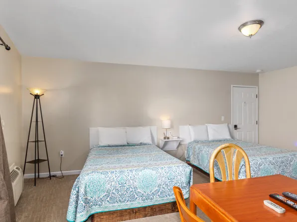 214 N Main St, Lake City, MI