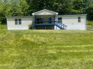 358 Smith Creek Rd, Spraggs, PA 15362