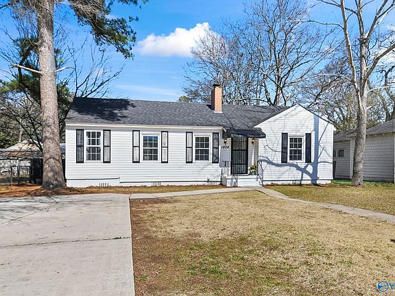 5th image of 1804 Enolam Blvd SE