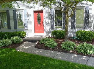 8928 Smokey Hill Pl, Fort Wayne, IN 46804