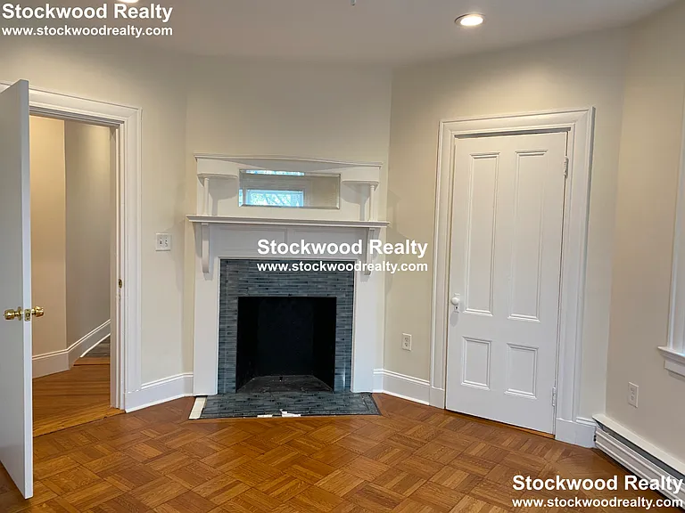 90 Lyndhurst St #4 — Photo 46