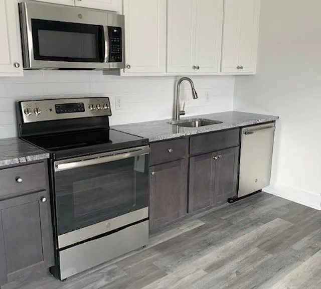 6162 Ridge Ave #201 — Photo 9