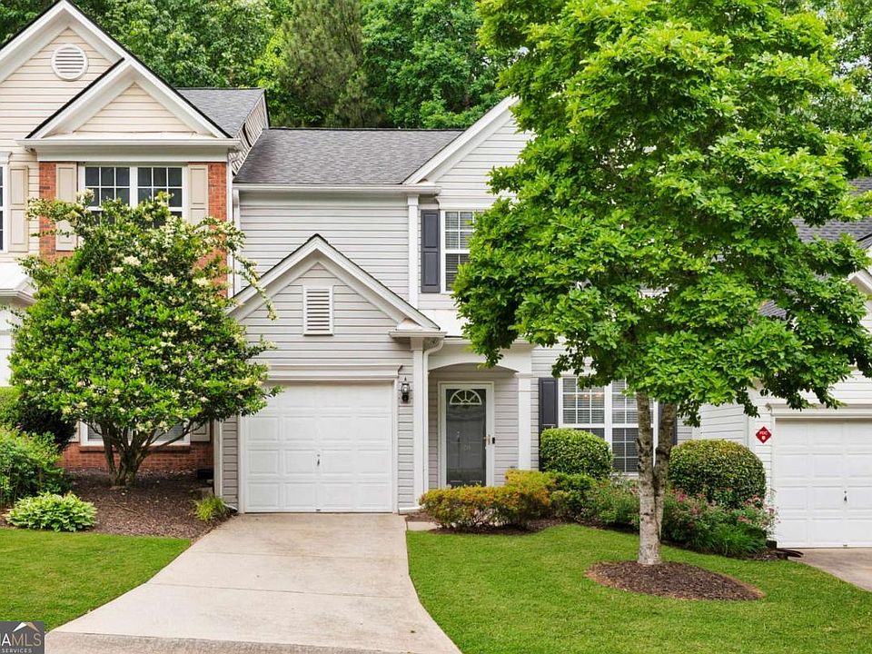 1st image of 104 Kenninghall Dr SE