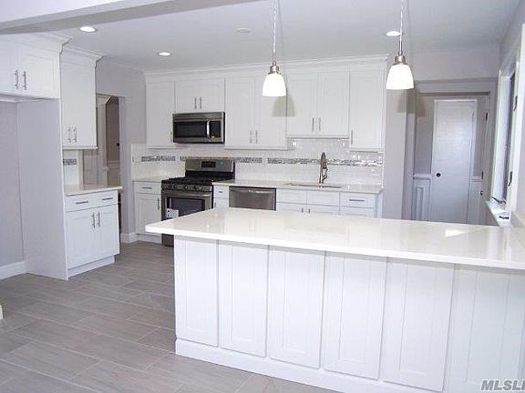 3rd image of 14 Shari Ln