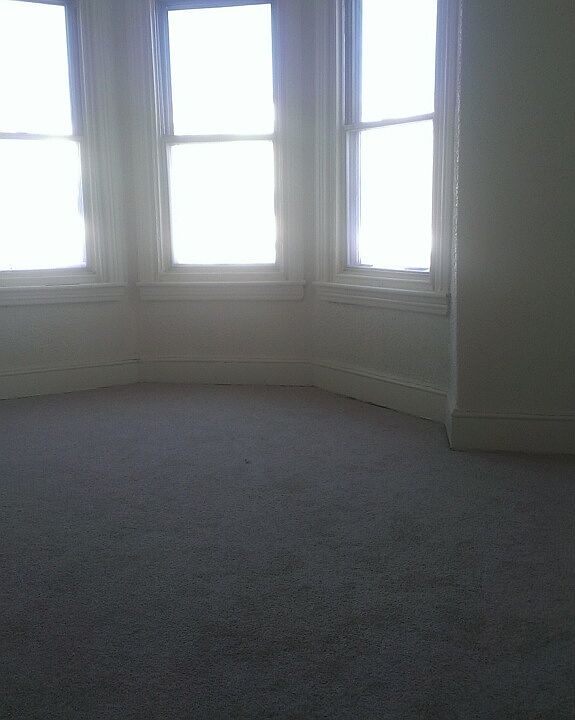 1st image of 1444 N Hobart St