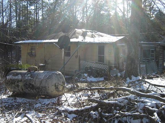 2nd image of 15700 Lookout Dr