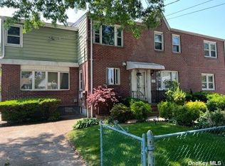 107 N 6th St, New Hyde Park, NY 11040