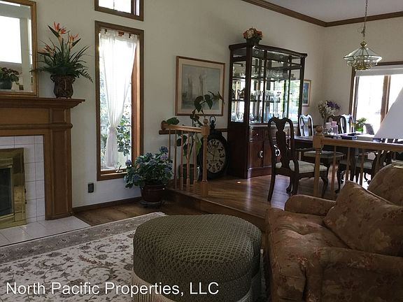 4th image of 14550 NE 58th St