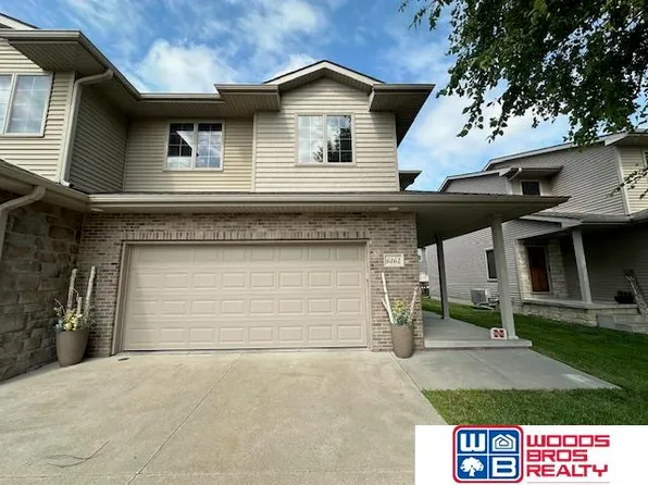 6161 Laroche Rd, Lincoln, NE 68526