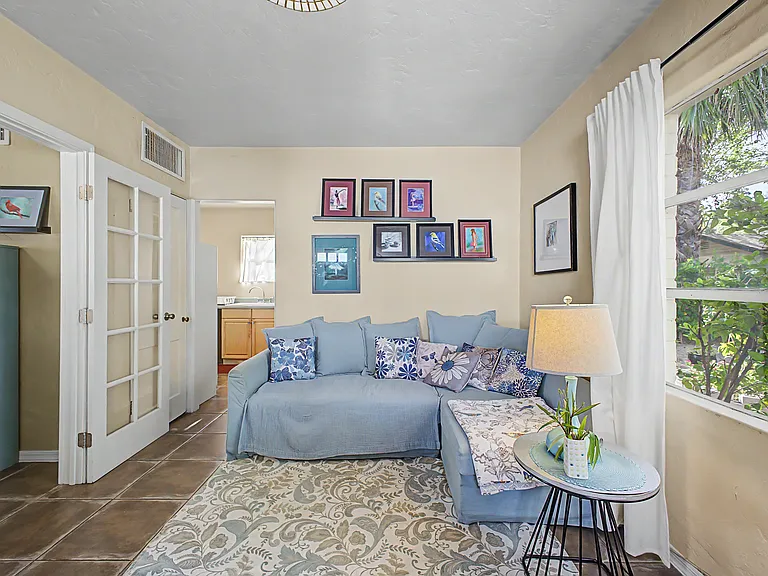 335 W Georgia Ave — Photo 5