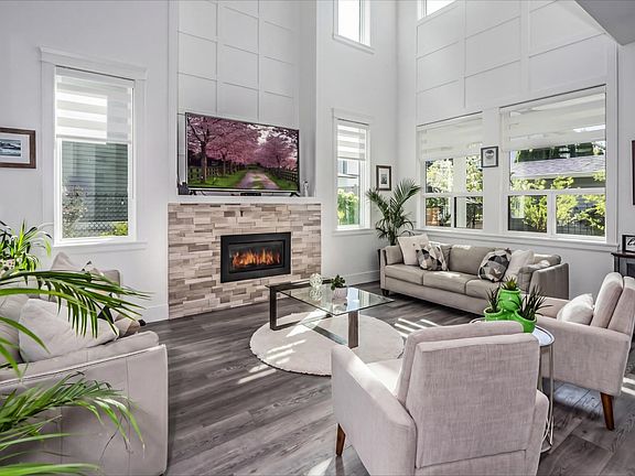 2nd image of 35272 McEwen Ave