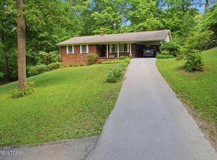129 Jefferson St, Harrogate, TN 37752