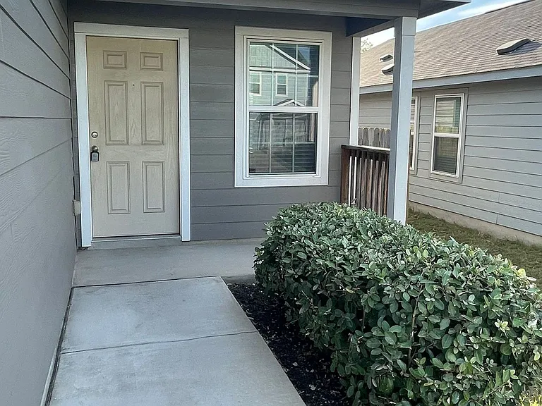 6453 Cotton Rdg — Photo 2