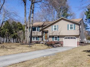 46 Rolling Ridge Ln, Methuen, MA 01844