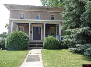 402 2nd Ave NE, Waseca, MN 56093