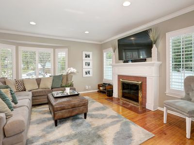 11326 Homedale St, Los Angeles, CA, 90049