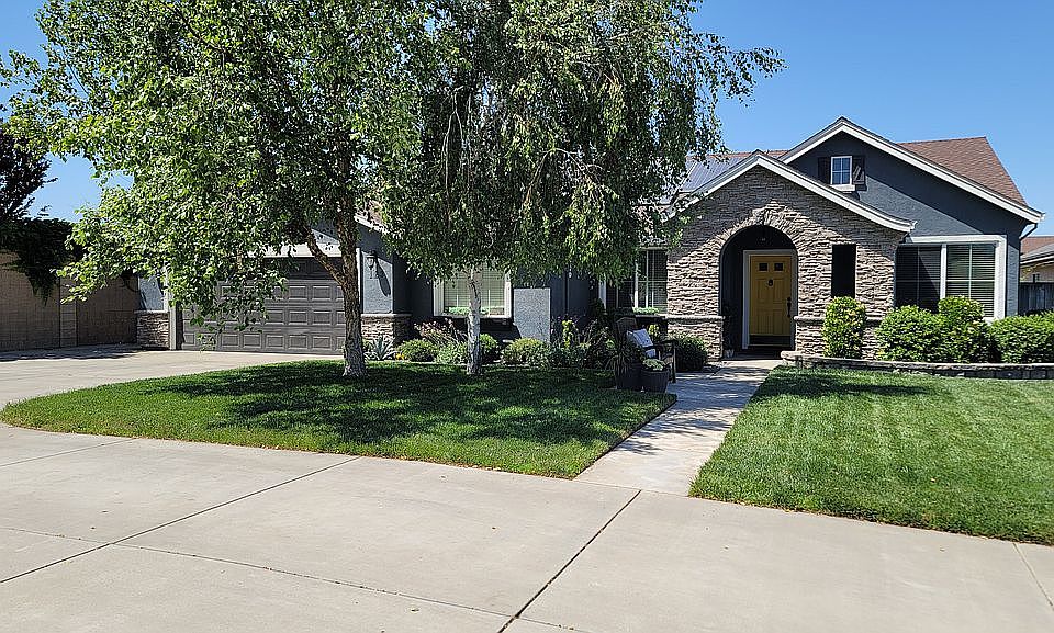 2nd image of 123 Heritage Ct