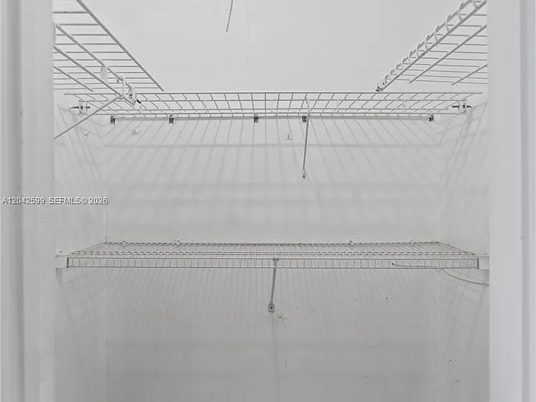 237 Camden E #237-J — Photo 32