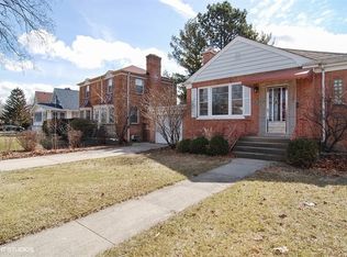 65 Northgate Rd, Riverside, IL 60546