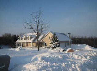 4312 Brown Rd, Metamora, MI 48455